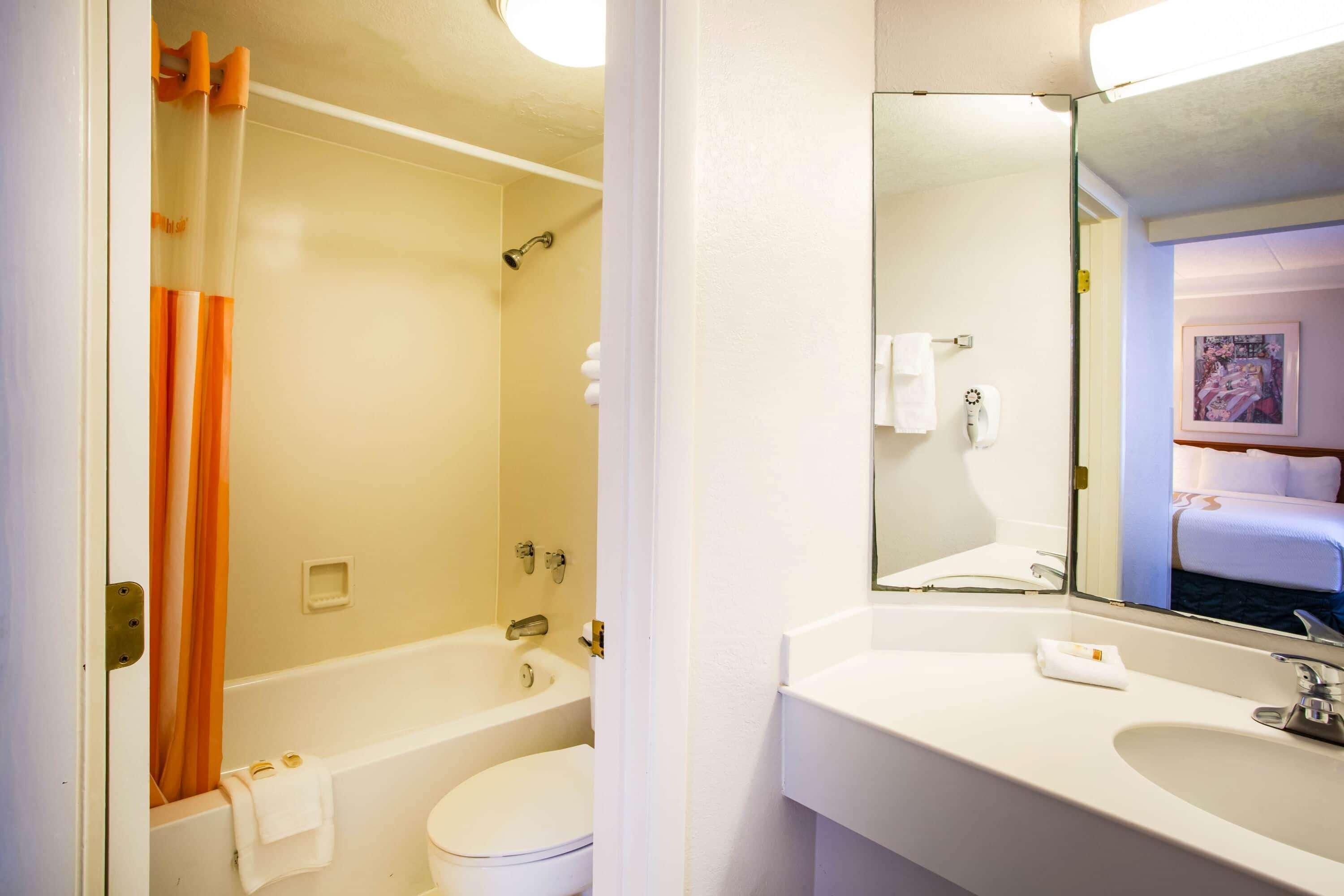 La Quinta Inn By Wyndham Norfolk Virginia Beach Buitenkant foto