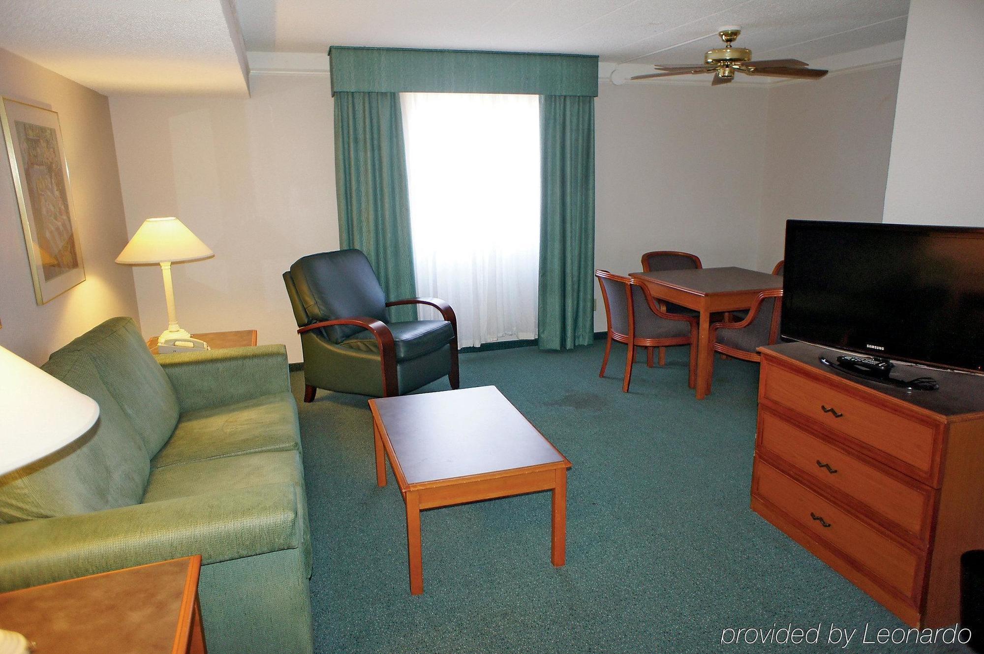 La Quinta Inn By Wyndham Norfolk Virginia Beach Buitenkant foto